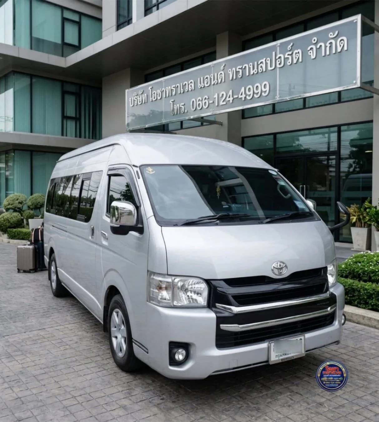 Van 10 Seats 2