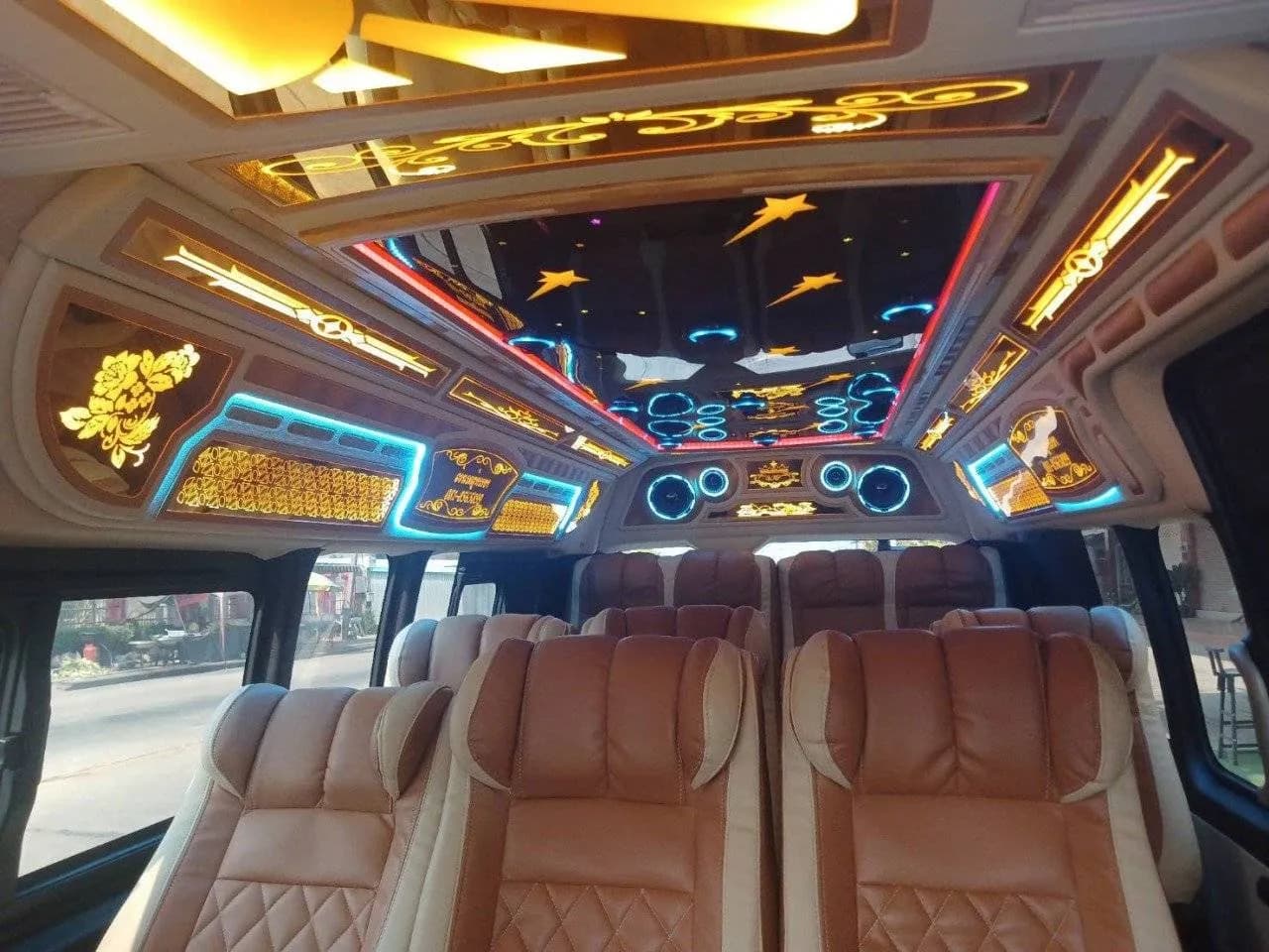 Large Van 4